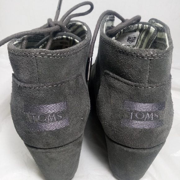 TOMS desert Castle Rock suede ANKLE WEDGES. 🔢 - Picture 3 of 7